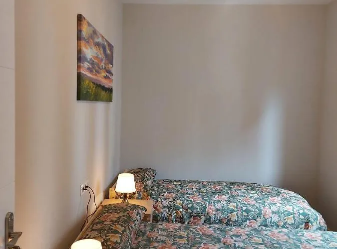 منزل للإقامة En Con Zonas Comunes Compartida H1 *